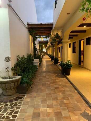 Imagen general del Hotel Nico, Antigua Guatemala. Foto 2