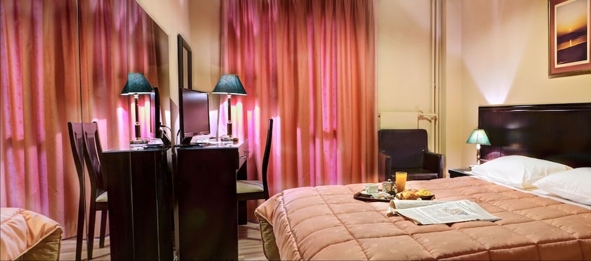 Imagen de la habitación del Hotel Nicola, Atenas. Foto 8