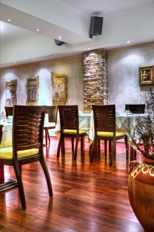 Imagen del bar/restaurante del Hotel Nicola, Atenas. Foto 3