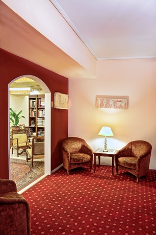 Imagen de los interiores del Hotel Nicola. Foto 19