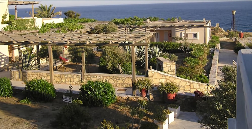 Imagen de los exteriores del Hotel Nicolas Apartments. Foto 16