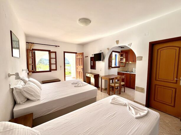 Imagen de la habitación del Hotel Nicolas Studios. Foto 14