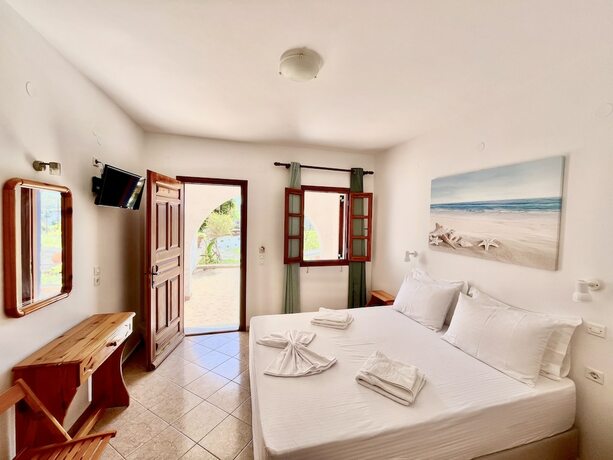 Imagen de la habitación del Hotel Nicolas Studios. Foto 15