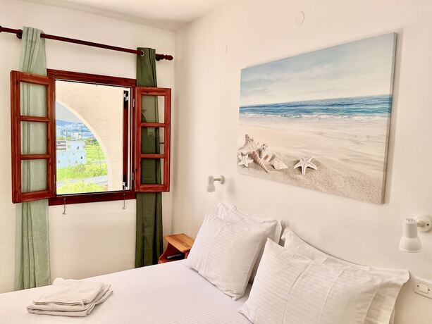Imagen de la habitación del Hotel Nicolas Studios. Foto 17