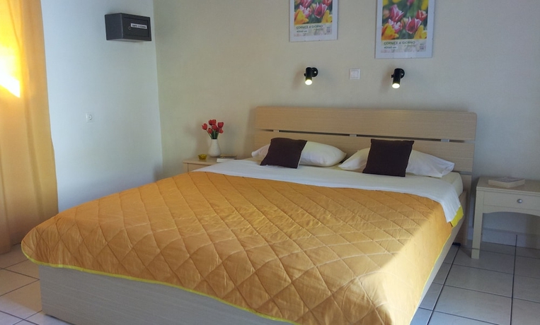 Imagen de la habitación del Hotel Nicolas Studios and Apartments. Foto 5