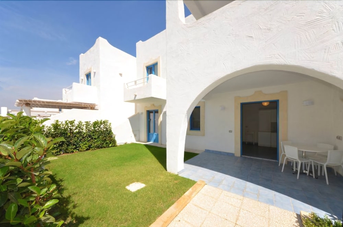 Imagen de la habitación del Hotel Nicolaus Club Borgo Rio Favara Resort. Foto 15