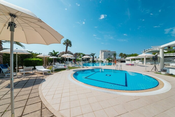 Imagen general del Hotel Nicolaus Club Gabbiano. Foto 12