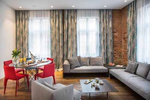 Imagen de la habitación del Hotel Nicolaus. Foto 7