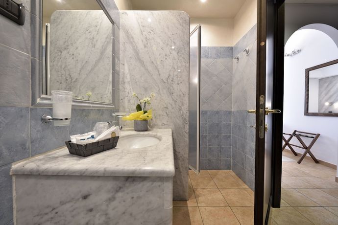 Imagen de la habitación del Hotel Nicoletta, Baunei. Foto 13