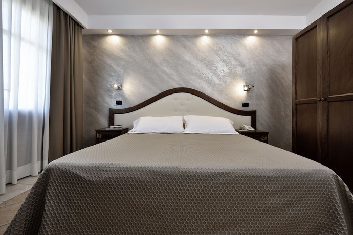 Imagen de la habitación del Hotel Nicoletta, Baunei. Foto 15