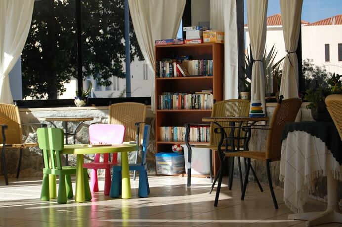 Imagen general del Hotel Nicos and Olympia Apartments. Foto 8