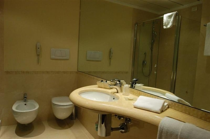 Imagen de la habitación del Hotel Nicotel Wellness Corato. Foto 5