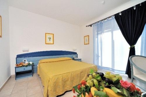 Imagen de la habitación del Hotel Nicotera Beach Village. Foto 6