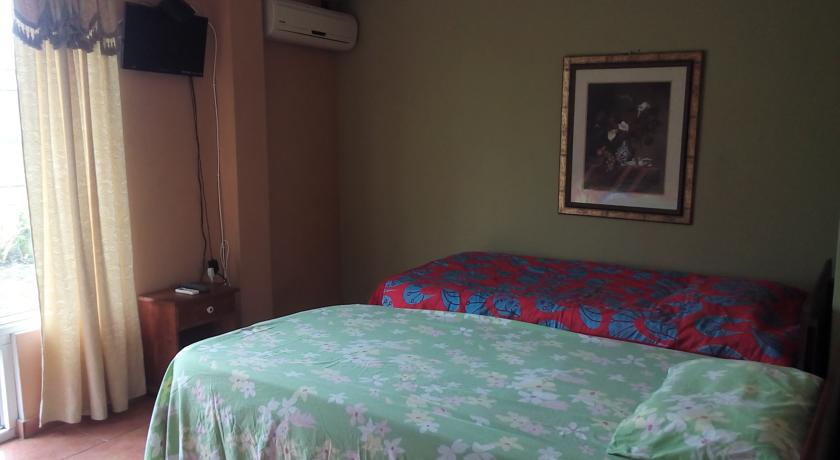 Imagen de la habitación del Hotel Nics Place. Foto 5