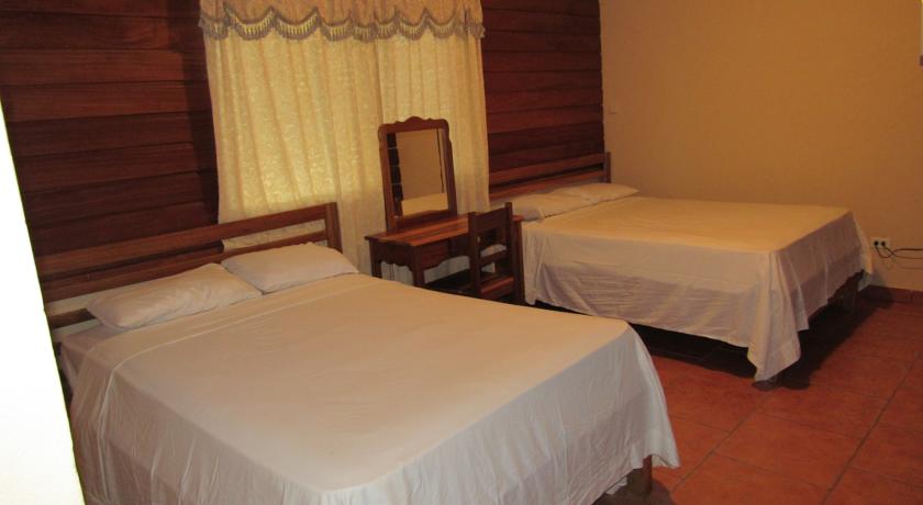Imagen de la habitación del Hotel Nics Place. Foto 7