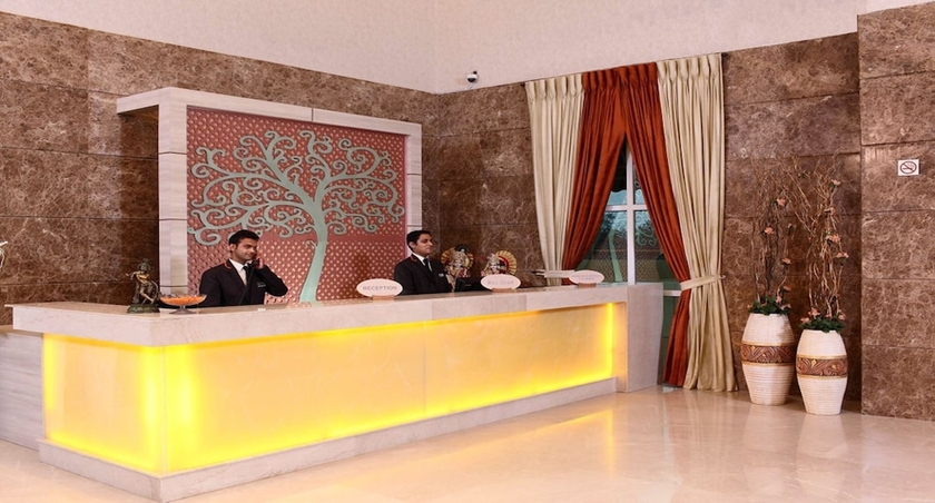 Imagen de los interiores del Hotel Nidhivan Sarovar Portico Vrindavan. Foto 7