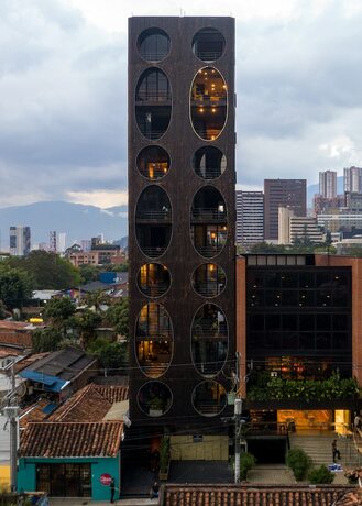 Imagen general del Hotel Nido Sky. Foto 1
