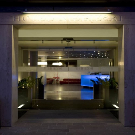 Imagen de los interiores del Hotel Niebieski Art and Spa. Foto 16