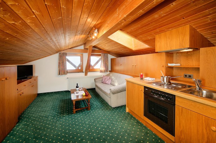 Imagen de la habitación del Hotel Niedermair. Foto 9