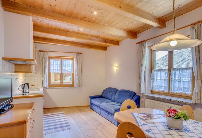Imagen de la habitación del Hotel Niedermair. Foto 18