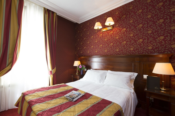 Imagen de la habitación del Hotel Niel. Foto 9