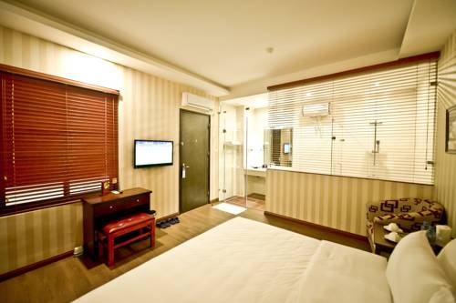 Imagen general del Hotel Night. Foto 3