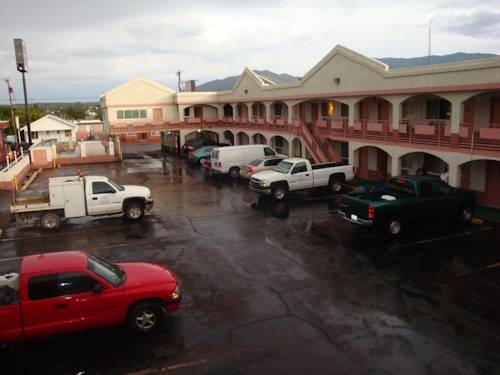 Imagen de la habitación del Hotel Night Inn. Foto 2