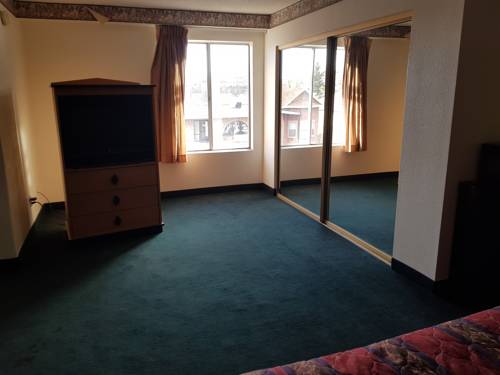 Imagen de la habitación del Hotel Night Inn. Foto 5