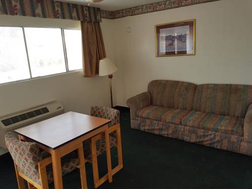 Imagen de la habitación del Hotel Night Inn. Foto 8