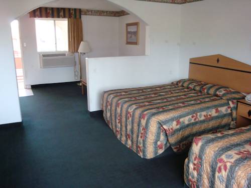 Imagen de la habitación del Hotel Night Inn. Foto 9