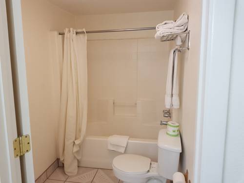 Imagen de la habitación del Hotel Night Inn. Foto 16