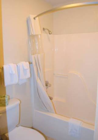 Imagen de la habitación del Hotel Night Inn. Foto 3