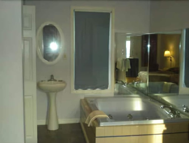 Imagen de la habitación del Hotel Night Lodge. Foto 8
