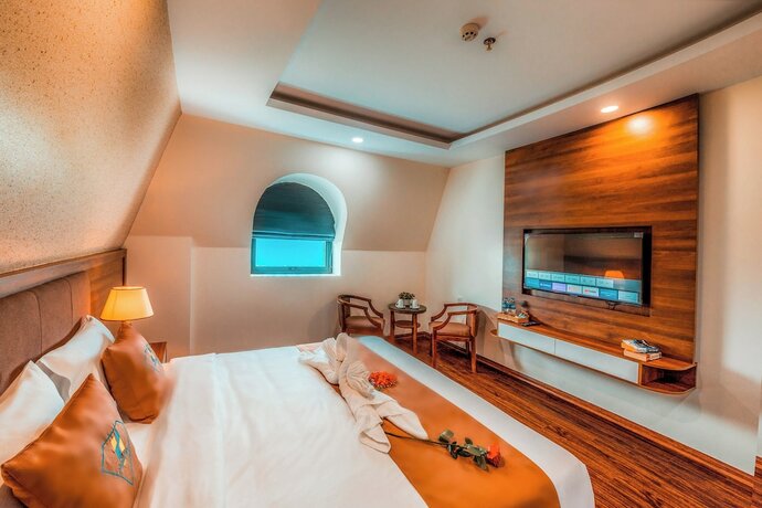 Imagen general del Hotel Night Sea. Foto 7