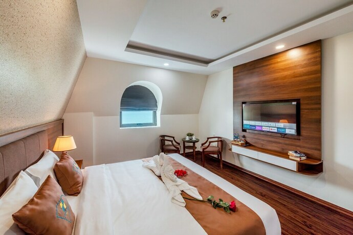 Imagen de la habitación del Hotel Night Sea. Foto 16