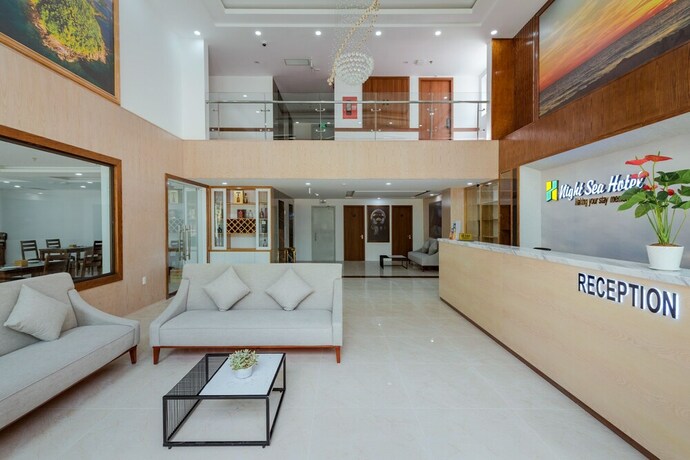 Imagen de los interiores del Hotel Night Sea. Foto 38