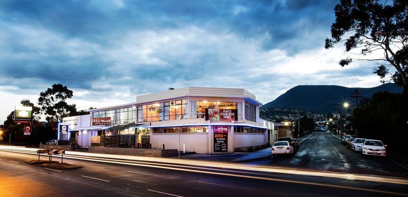 Imagen de los exteriores del Hotel Nightcap At Carlyle. Foto 16