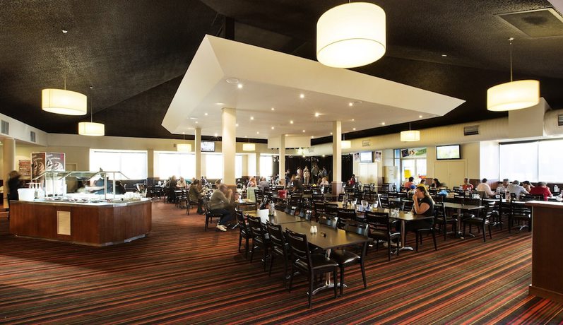 Imagen del bar/restaurante del Hotel Nightcap At Gateway. Foto 8