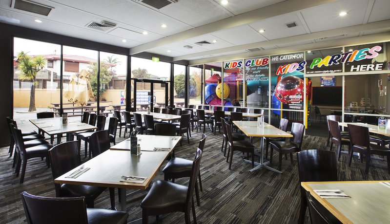 Imagen del bar/restaurante del Hotel Nightcap At Morwell. Foto 5