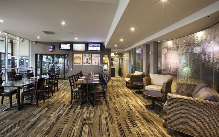 Imagen del bar/restaurante del Hotel Nightcap At Morwell. Foto 6