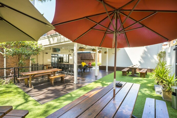 Imagen del bar/restaurante del Hotel Nightcap At Regents Park. Foto 20