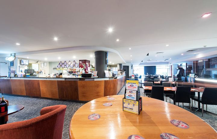 Imagen del bar/restaurante del Hotel Nightcap At Rose and Crown. Foto 2