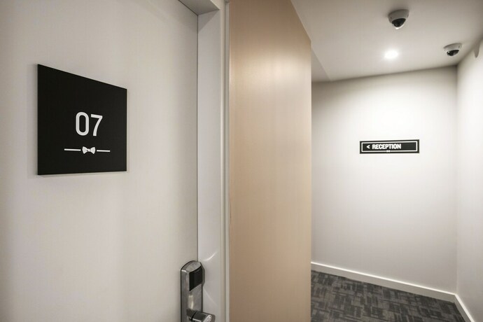Imagen de los interiores del Hotel Nightcap At The Cheeky Squire. Foto 37