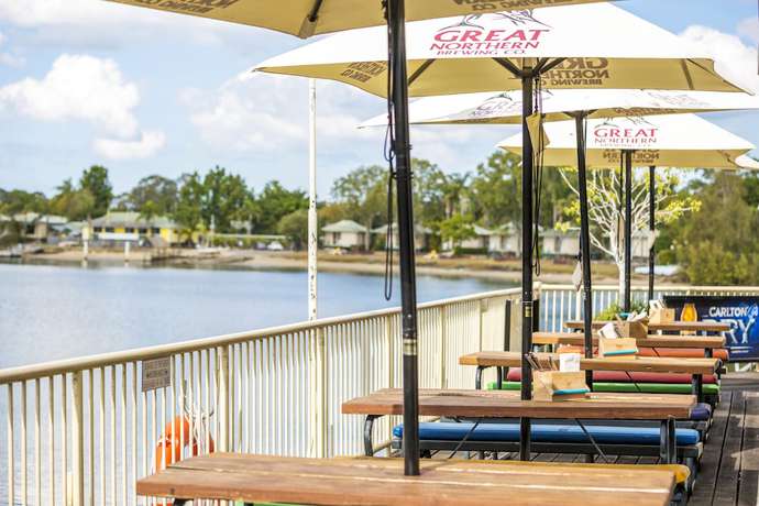 Imagen del bar/restaurante del Hotel Nightcap At Waterfront. Foto 3