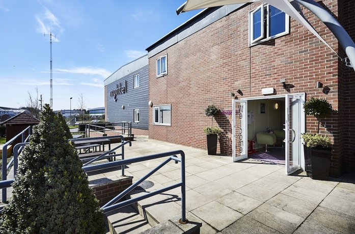 Imagen de los exteriores del Hotel Nightel. Foto 10