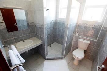 Imagen de la piscina del Hotel Nightingale Apartments. Foto 14