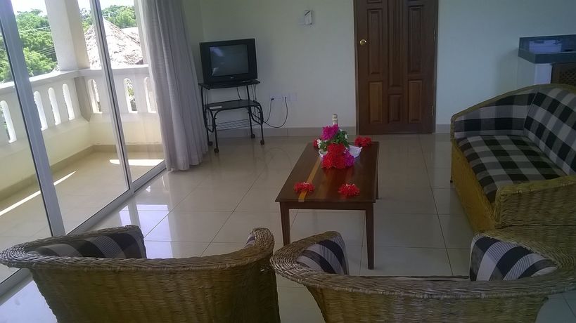 Imagen de la piscina del Hotel Nightingale Apartments. Foto 16