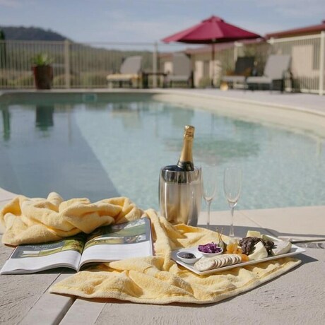 Imagen general del Hotel Nightingale Luxury Villas. Foto 13