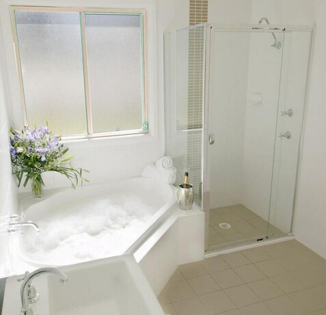 Imagen de la habitación del Hotel Nightingale Luxury Villas. Foto 28