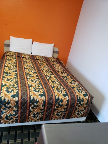 Imagen de la habitación del Hotel Nights Stay. Foto 5